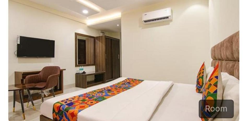 Prism Grand Hotel Zirakpur Exterior photo
